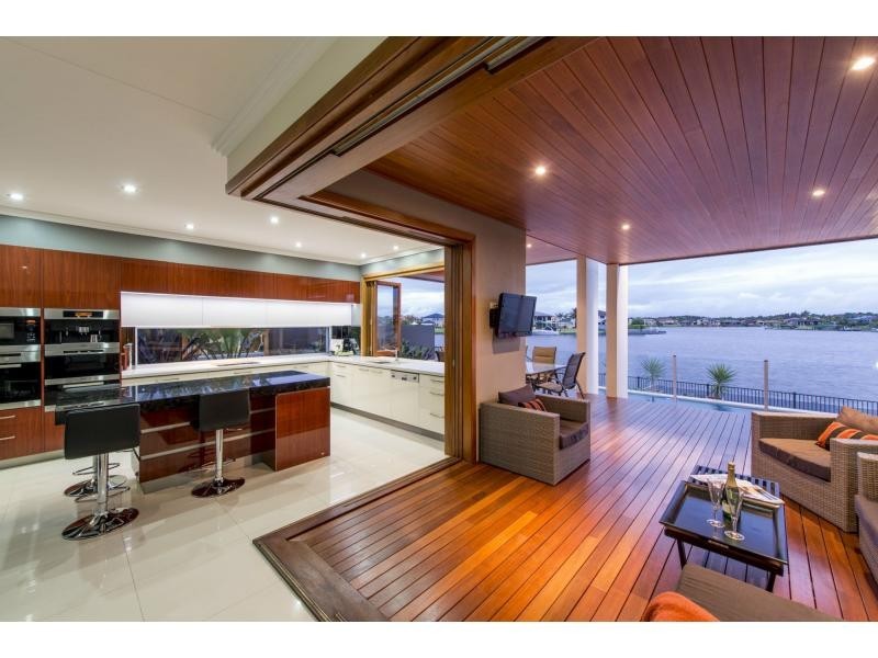 136 The Peninsula, Helensvale QLD 4212