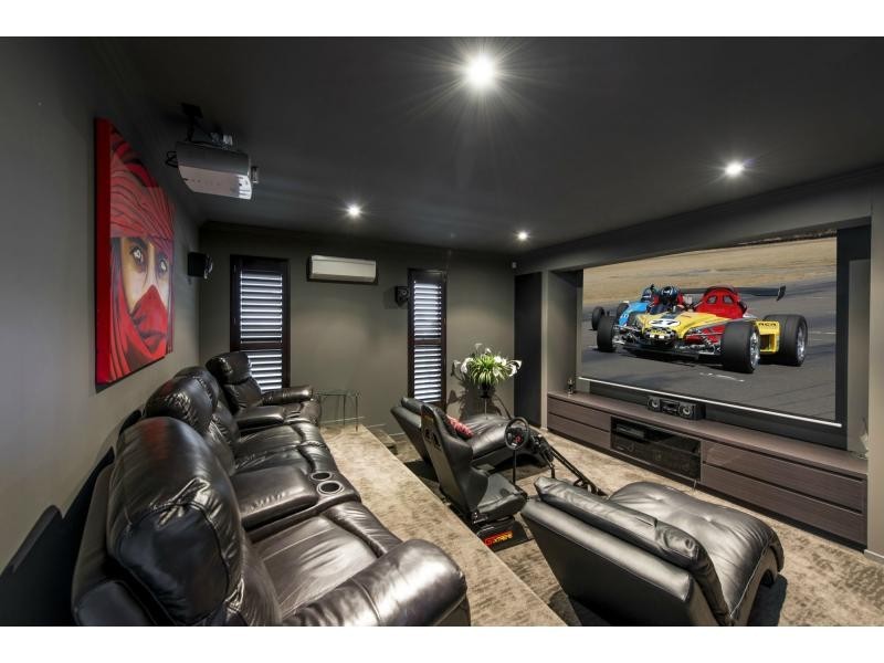 136 The Peninsula, Helensvale QLD 4212