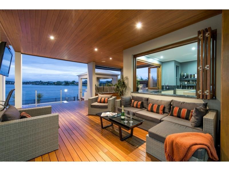 136 The Peninsula, Helensvale QLD 4212
