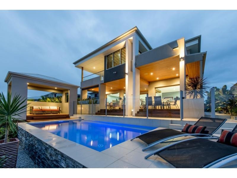 136 The Peninsula, Helensvale QLD 4212