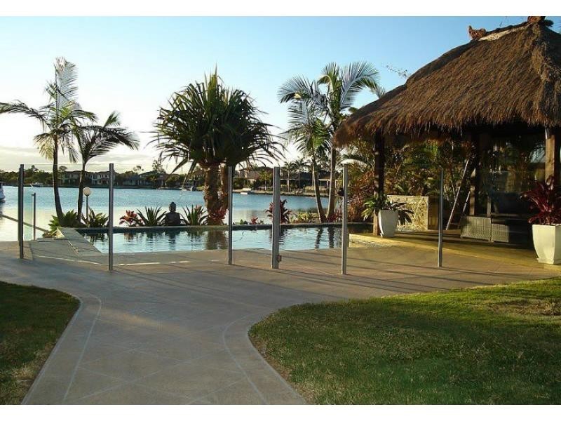 Hope Island QLD 4212