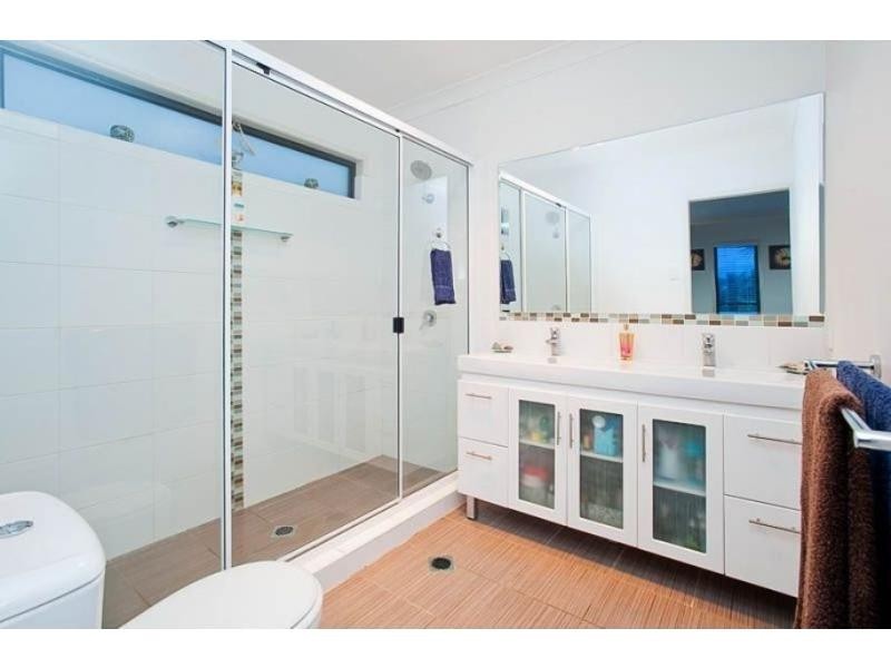 18 Picnic Creek Drive, Coomera QLD 4209