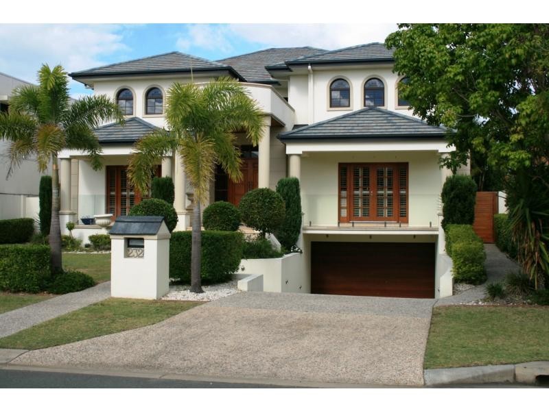 Hope Island QLD 4212