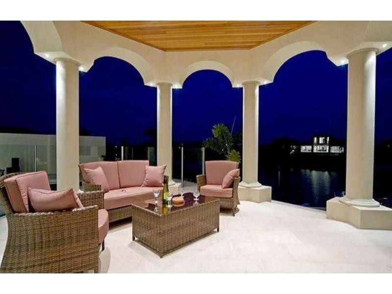 Hope Island QLD 4212