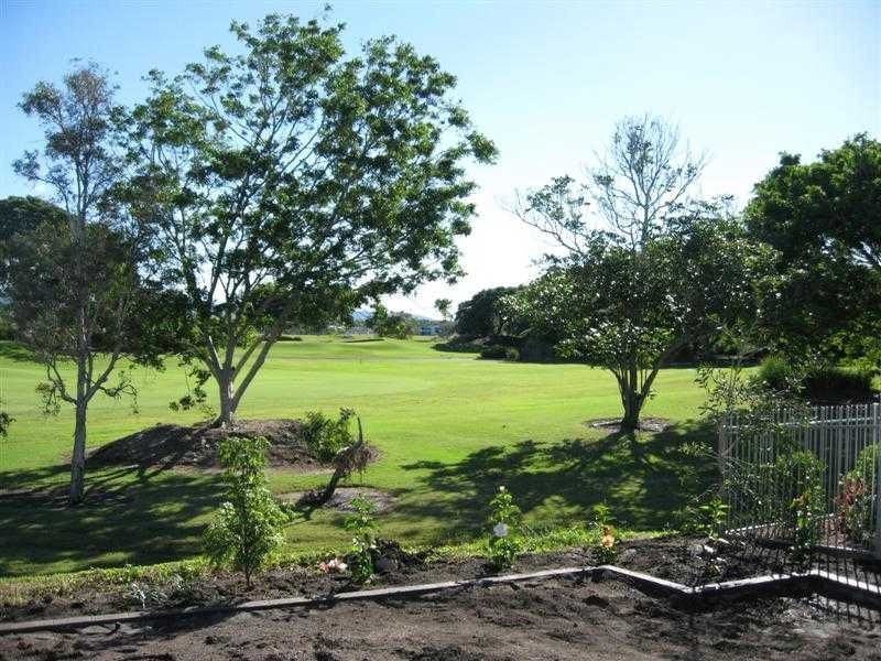 9116 Peter Senior Drive, Hope Island QLD 4212