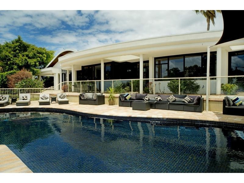 11 River Cove Place, Helensvale QLD 4212