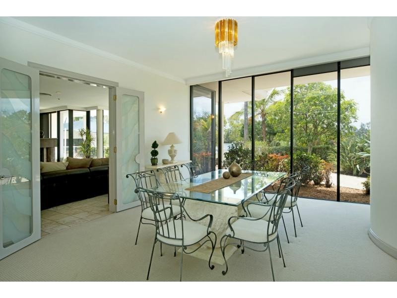 11 River Cove Place, Helensvale QLD 4212