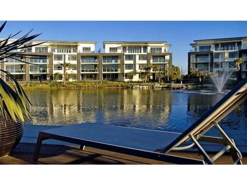 Hope Island QLD 4212