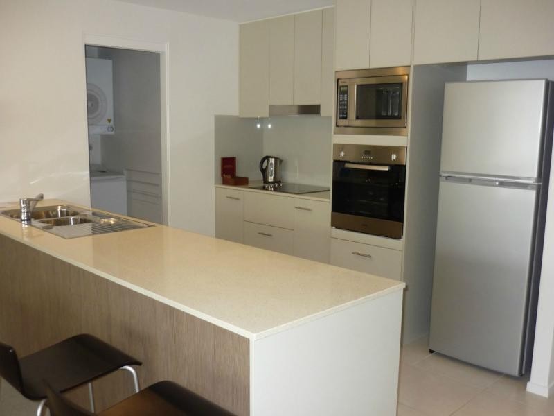 Hope Island QLD 4212