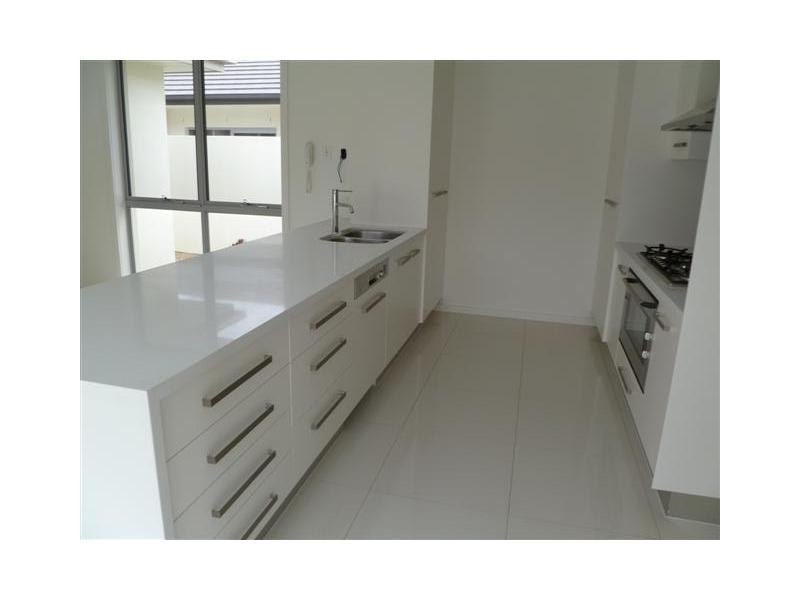 Hope Island QLD 4212