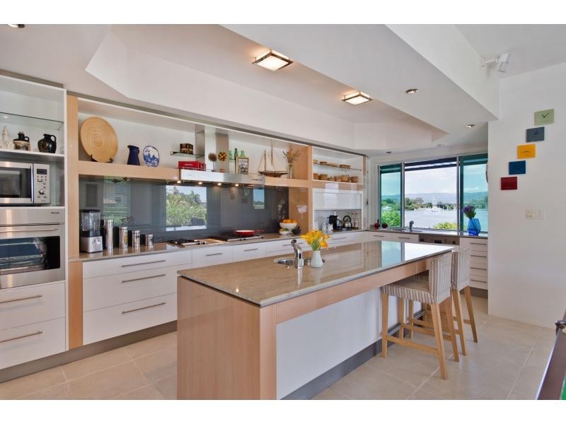 3129 Riverleigh Drive, Hope Island QLD 4212