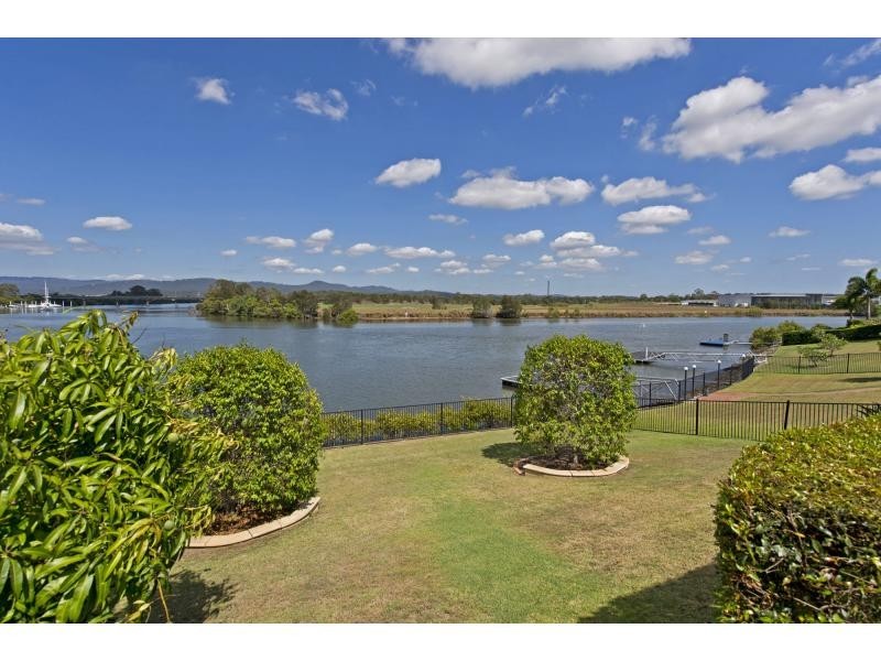 3129 Riverleigh Drive, Hope Island QLD 4212