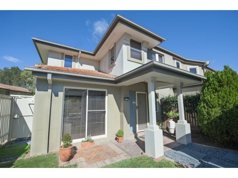 8131 Magnolia Drive, Hope Island QLD 4212