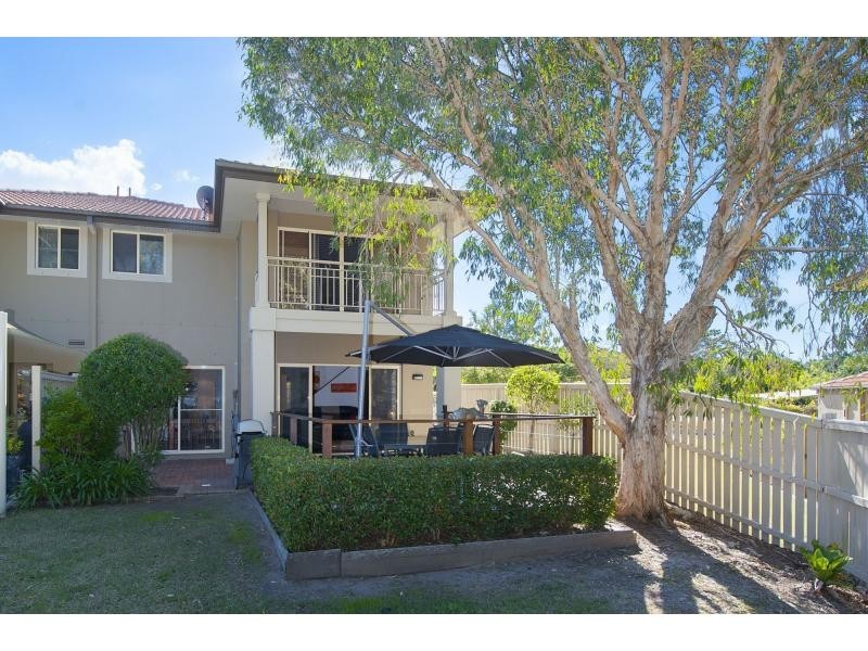 8131 Magnolia Drive, Hope Island QLD 4212