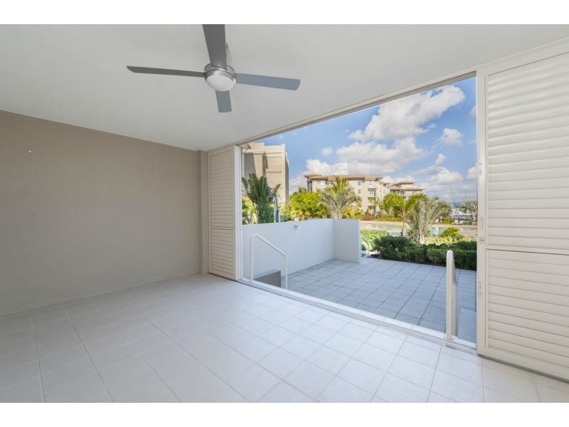 1716 Rialto Quay Drive, Hope Island QLD 4212
