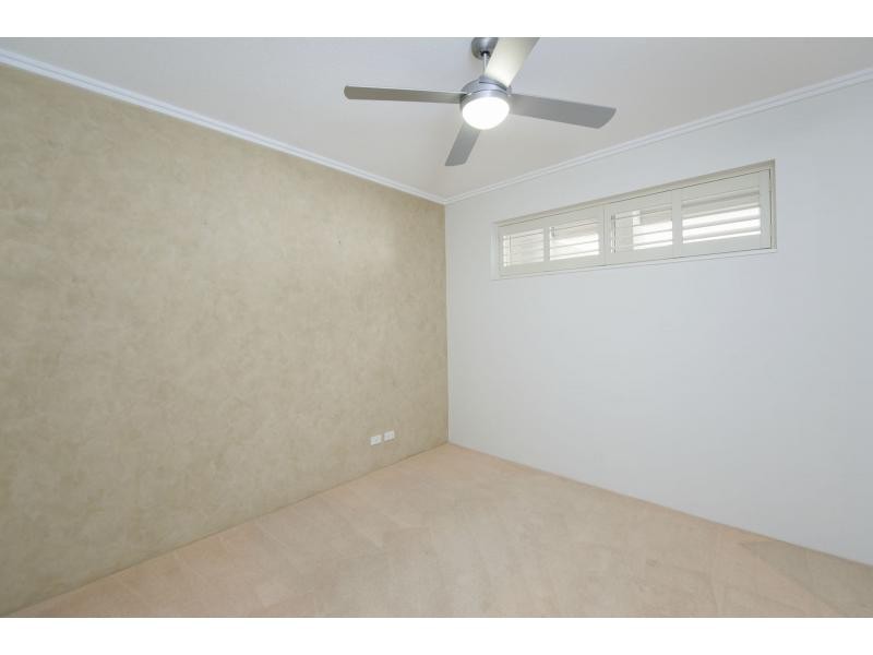 1716 Rialto Quay Drive, Hope Island QLD 4212