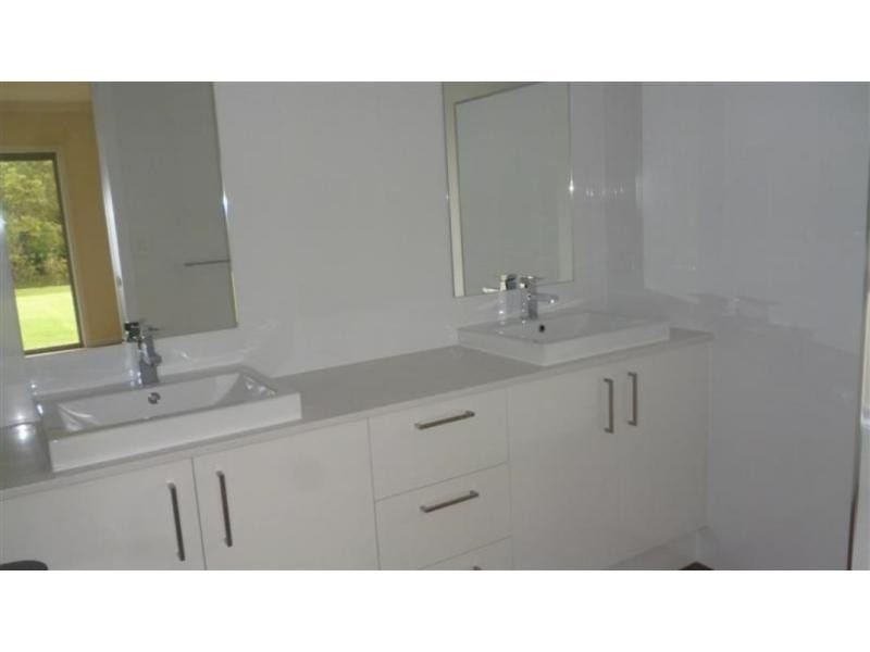 Monterey Keys QLD 4212