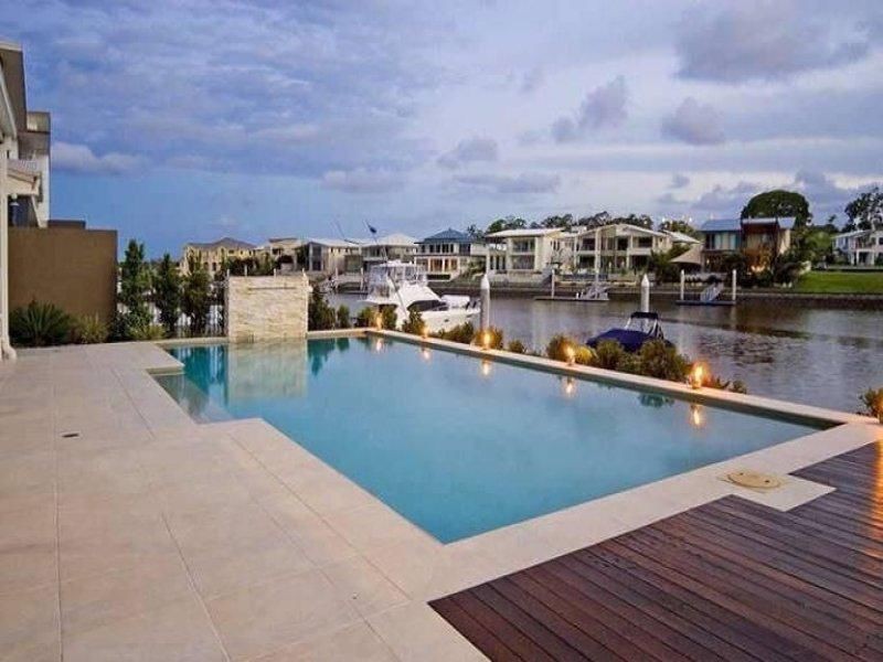 Coomera Waters QLD 4209