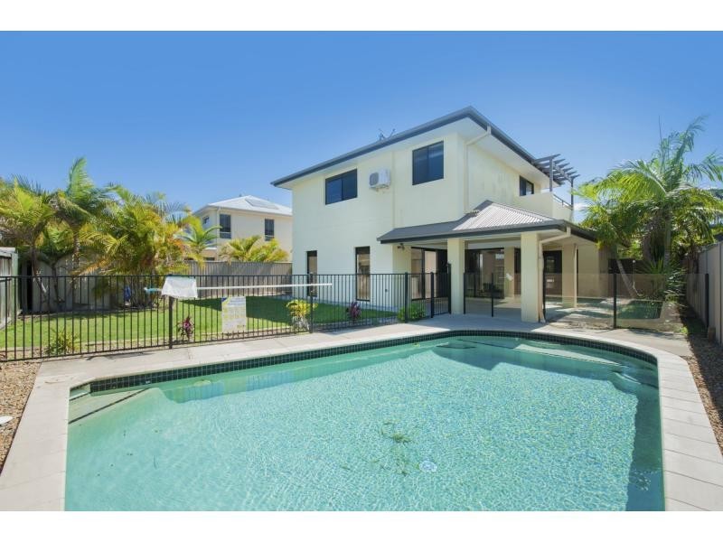 6 Southaven Drive, Helensvale QLD 4212