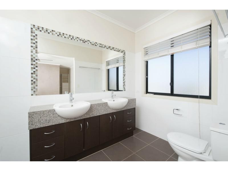 6 Southaven Drive, Helensvale QLD 4212