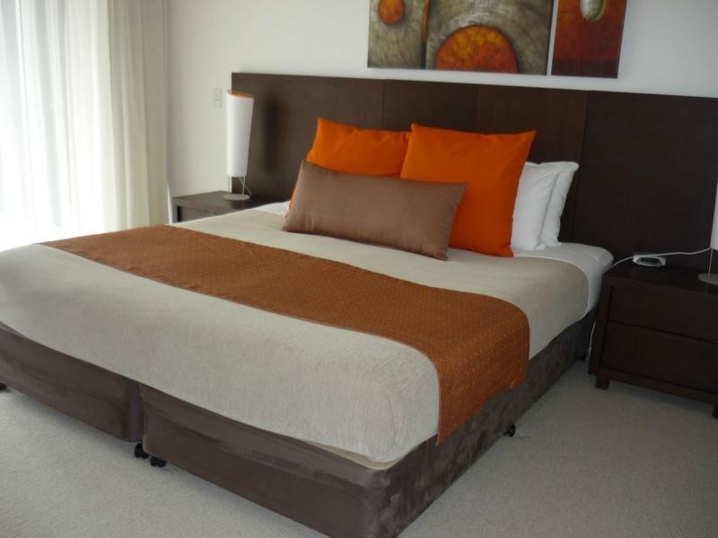 Hope Island QLD 4212