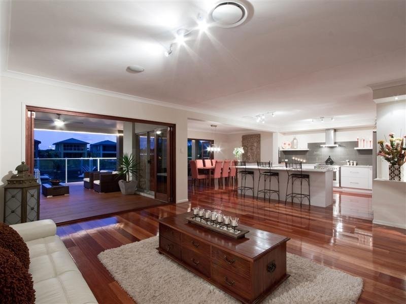 Hope Island QLD 4212