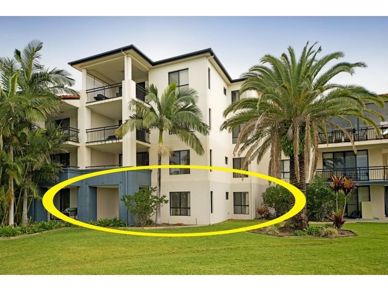 7002 Phoenix Palms Drive, Hope Island QLD 4212