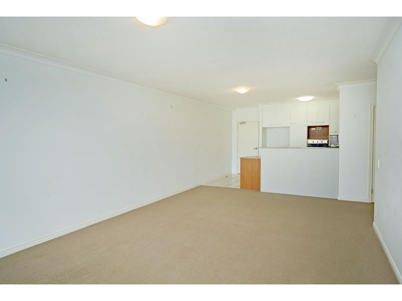 7002 Phoenix Palms Drive, Hope Island QLD 4212