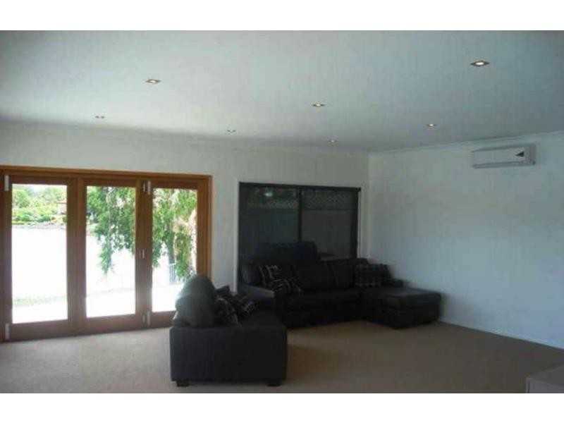 3 Glenwater Crescent, Helensvale QLD 4212