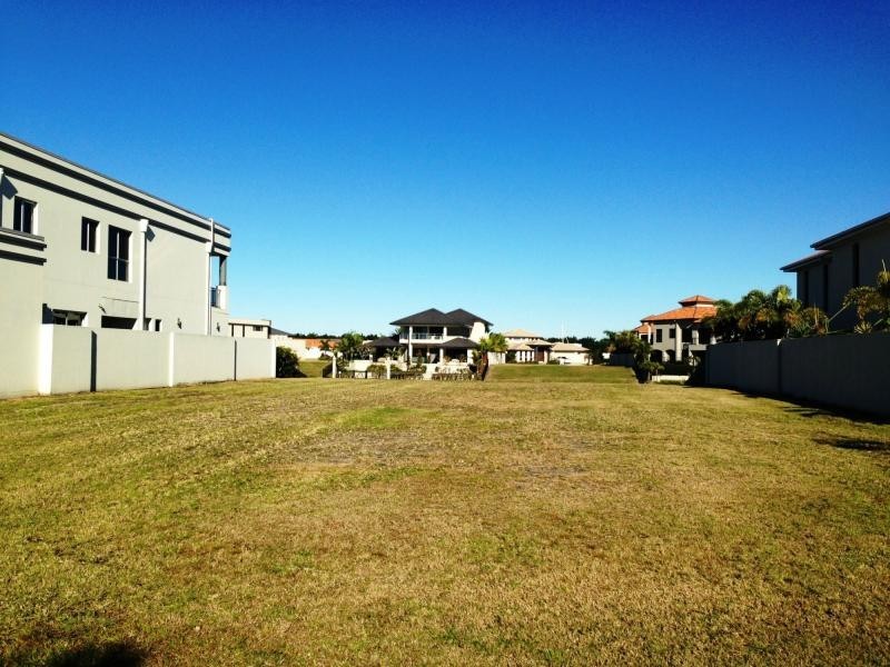 L70 Yanderra Close, Hope Island QLD 4212