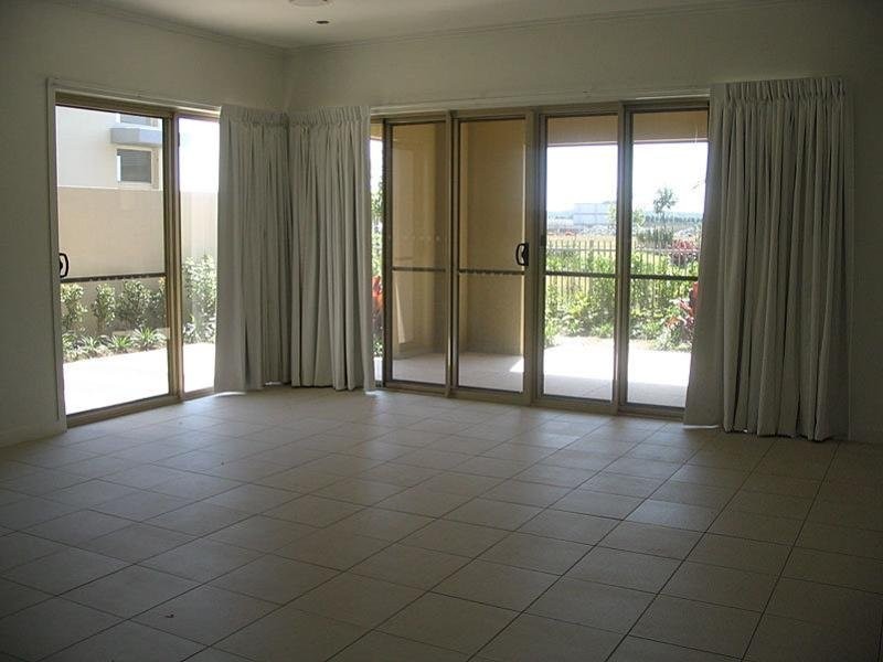 Hope Island QLD 4212