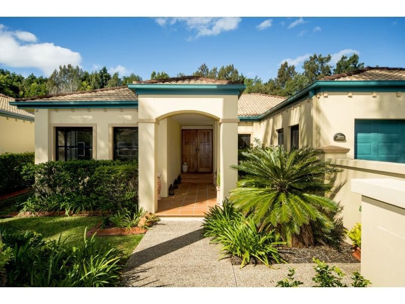 3289 Palladian Drive, Hope Island QLD 4212