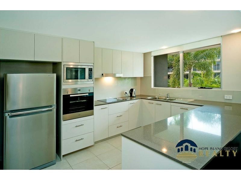 Hope Island QLD 4212