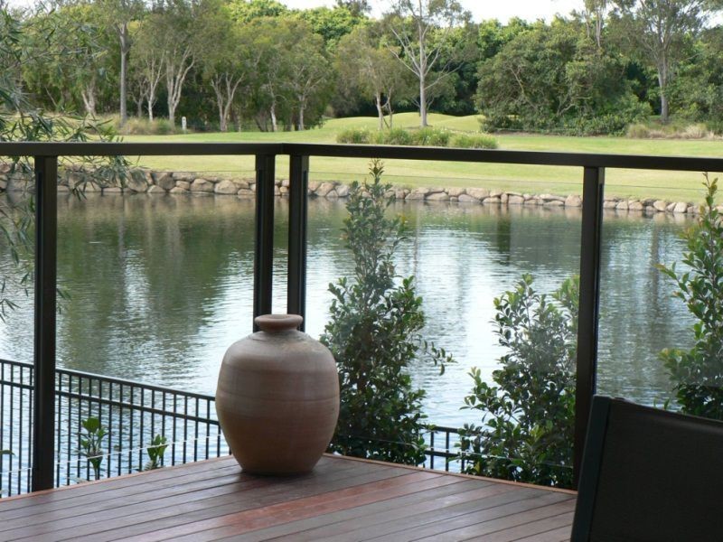 Hope Island QLD 4212