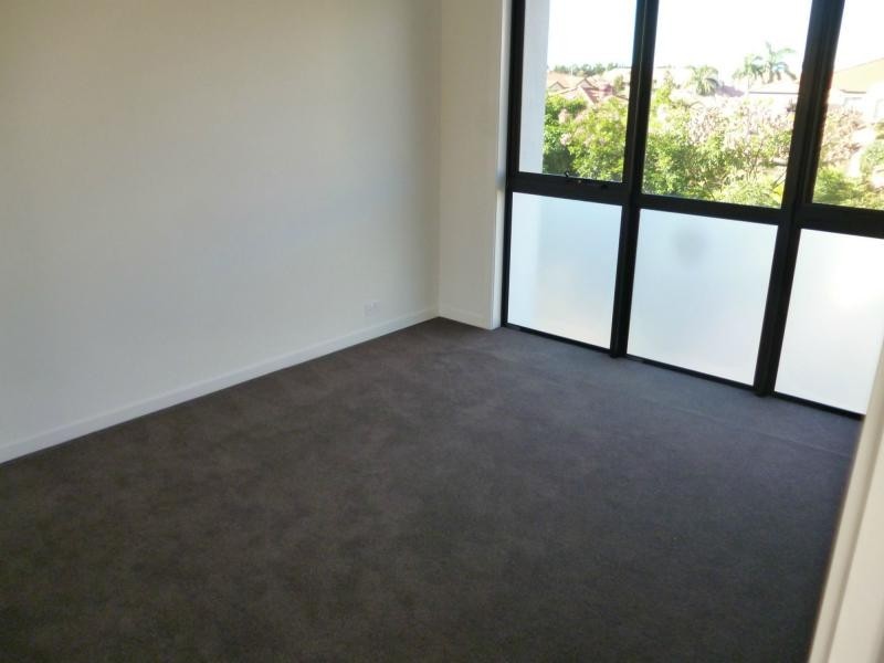 Hope Island QLD 4212