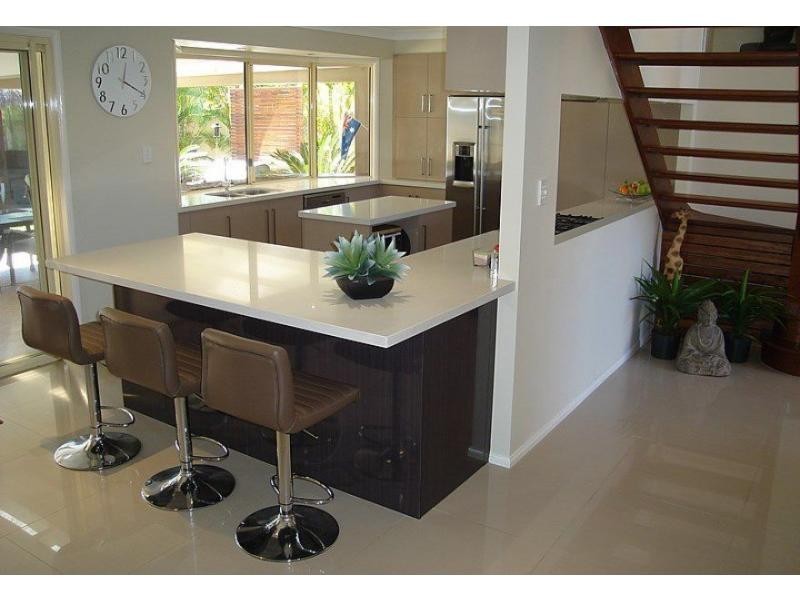 11 Oyster Cove Promenade, Helensvale QLD 4212