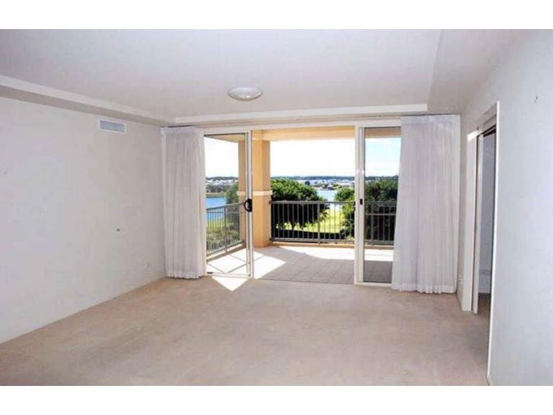 Hope Island QLD 4212