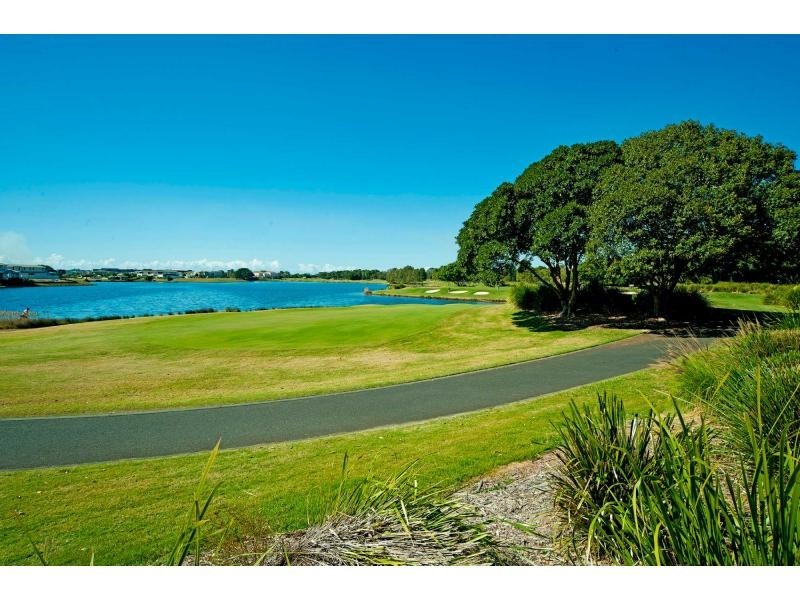 Hope Island QLD 4212