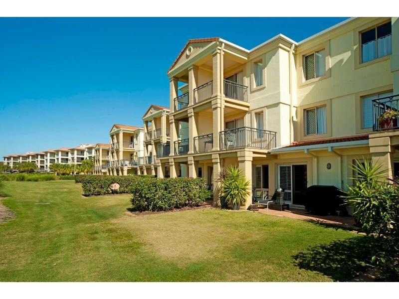 Hope Island QLD 4212