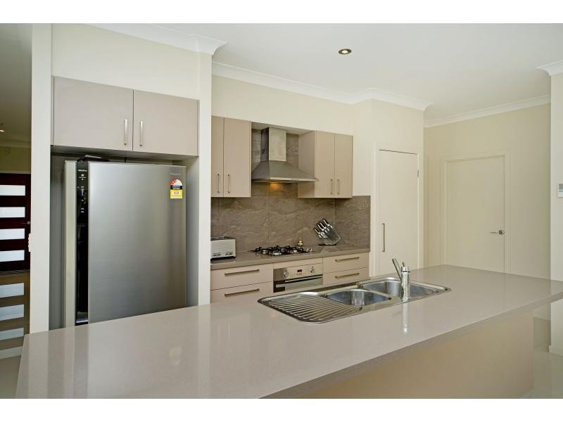 Hope Island QLD 4212