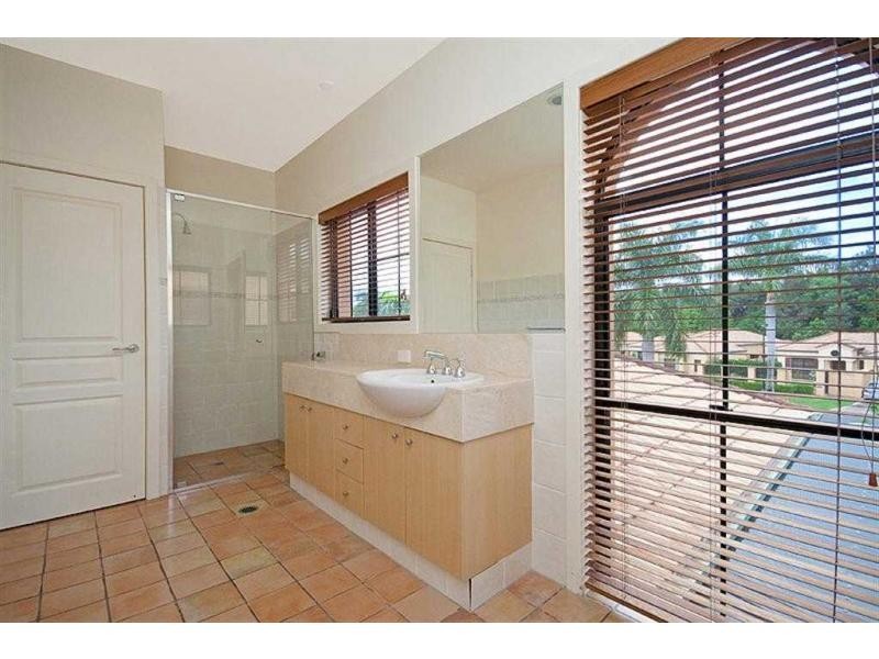 3207 Palladian Drive, Hope Island QLD 4212