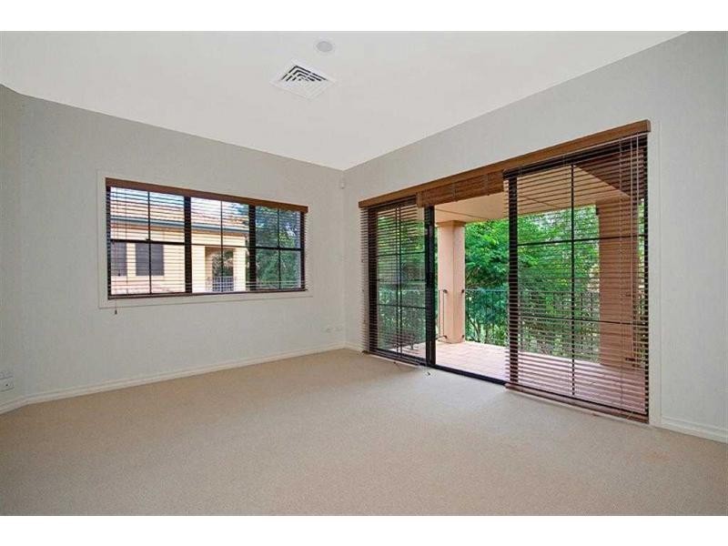 3207 Palladian Drive, Hope Island QLD 4212