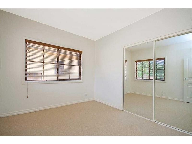 3207 Palladian Drive, Hope Island QLD 4212