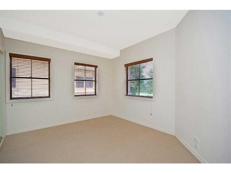 3207 Palladian Drive, Hope Island QLD 4212