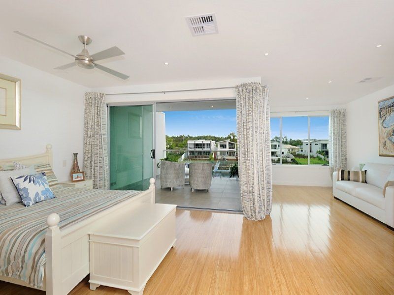 10 Quayside Drive, River Links, Helensvale QLD 4212