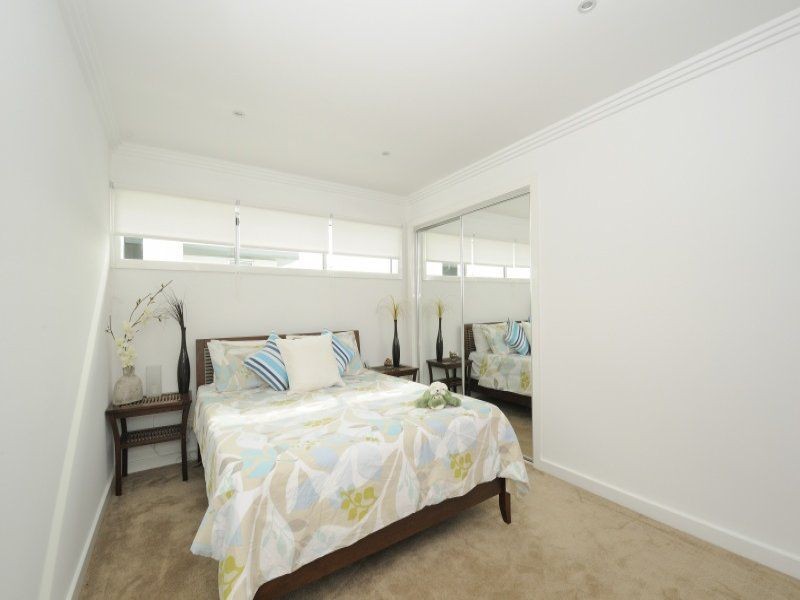10 Quayside Drive, River Links, Helensvale QLD 4212