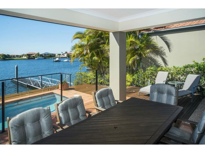 523 Oyster Cove Promenade, Helensvale QLD 4212