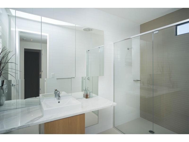 6065 Lugano Drive, Hope Island QLD 4212