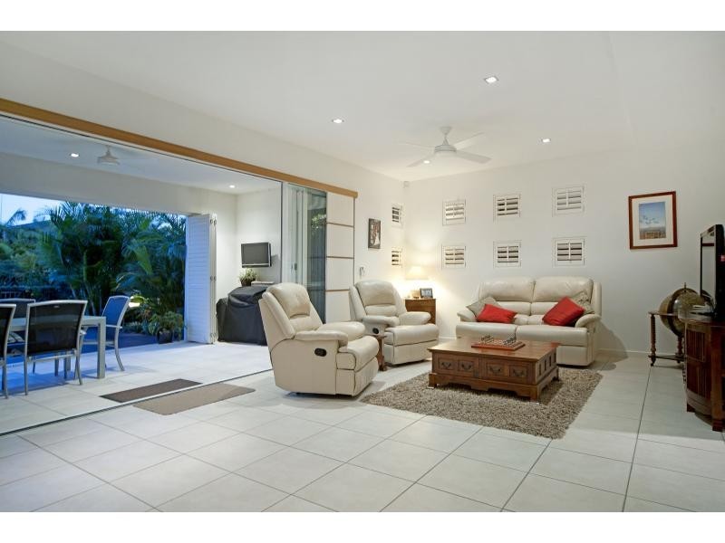 6049 Garda Avenue, Hope Island QLD 4212