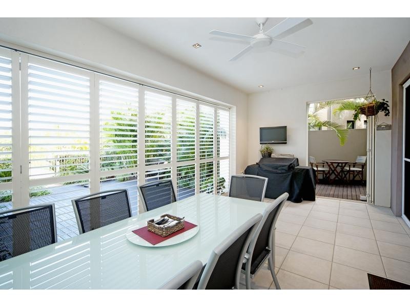 6049 Garda Avenue, Hope Island QLD 4212